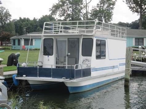 Everything you need for weekend getaways or full time living. . Catamaran cruiser 10x35 for sale